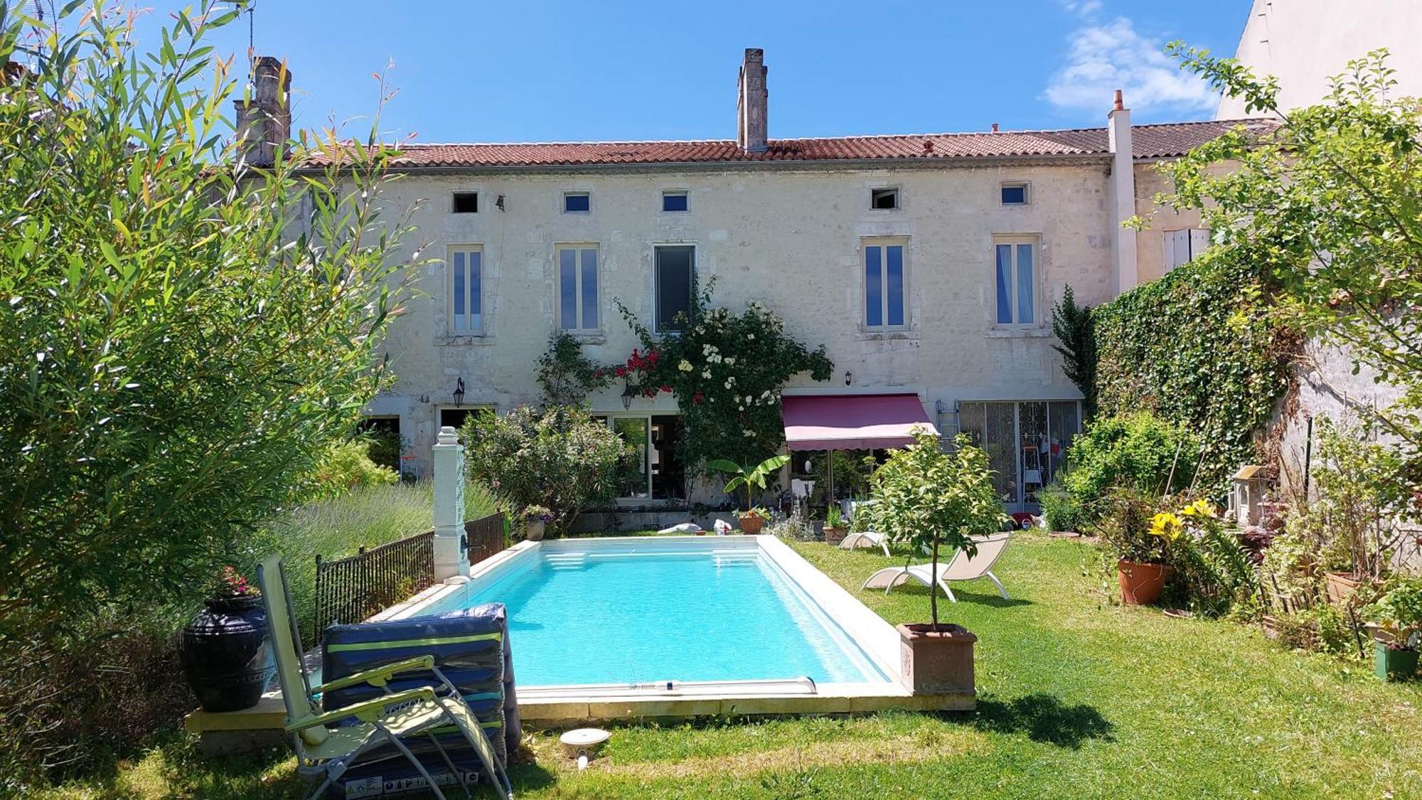 La Gueriniere Bella Romantica Châteauneuf-sur-Charente Exteriör bild
